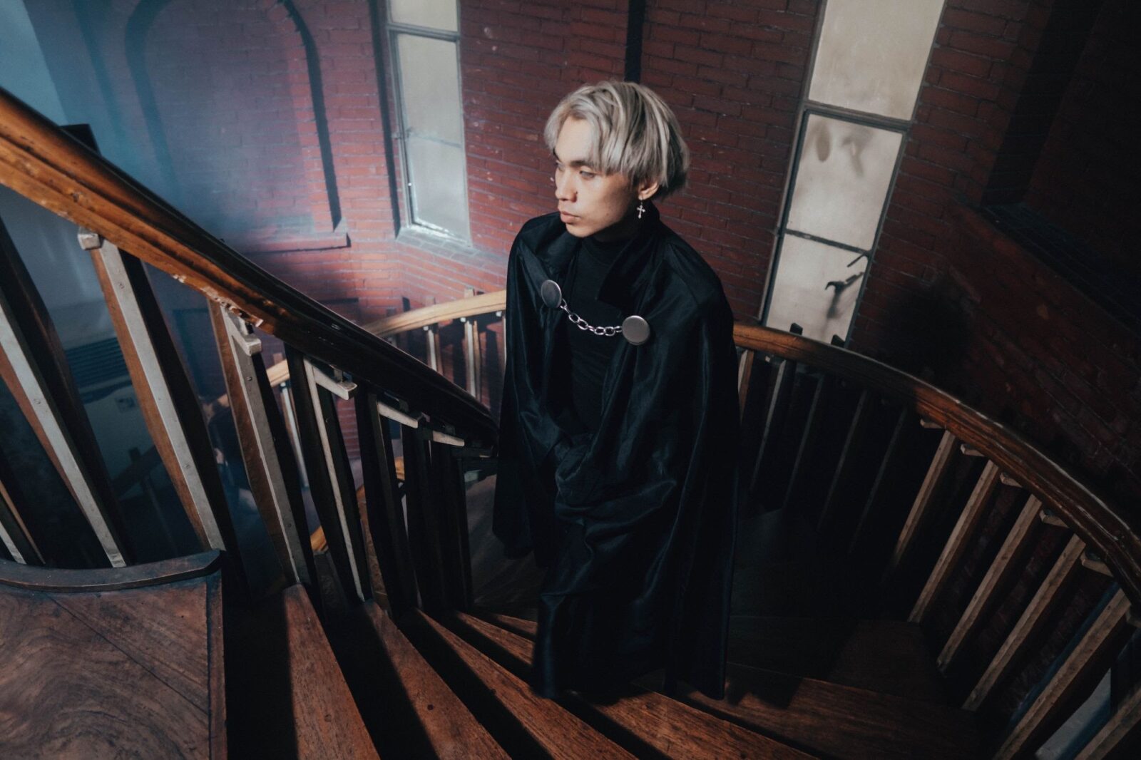 Max Dylan Embodies His Inner Rockstar with New Look for Bangin' Single ...